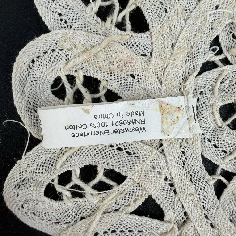 The Unbranded Brand doilies cole